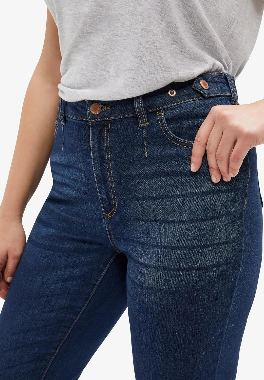 ellos Women's Plus Size Straight Stretch Jeans