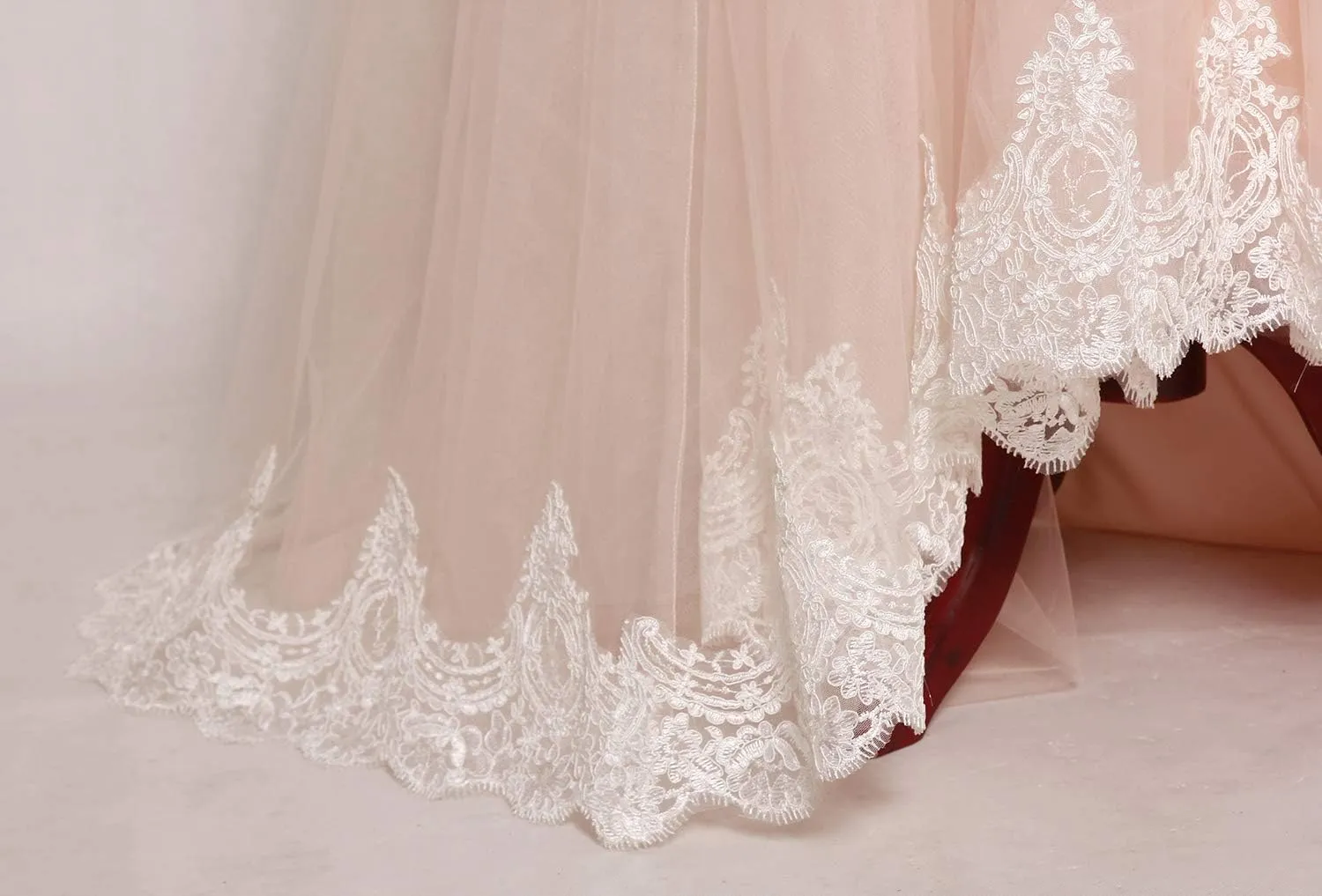 Women Wedding Long Maxi Lace Trim Puffy Tulle Skirt Floor Length with Long Train A Line High Waisted Overskirt for Prom Party