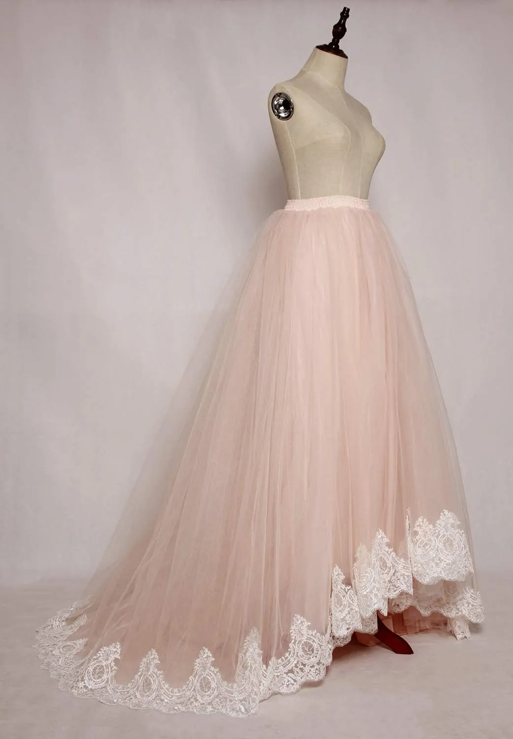 Women Wedding Long Maxi Lace Trim Puffy Tulle Skirt Floor Length with Long Train A Line High Waisted Overskirt for Prom Party